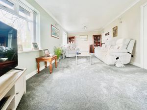 Lounge- click for photo gallery